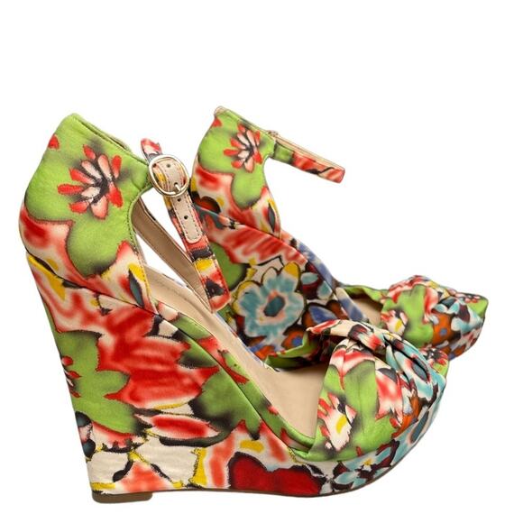 Nine West Letitgo floral STRAPPY Wedge Sandals - Picture 2 of 12
